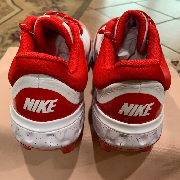 NIKE ALPHA HUARACHE ELITE 4 PLASTIC BASEBALL CLEAT